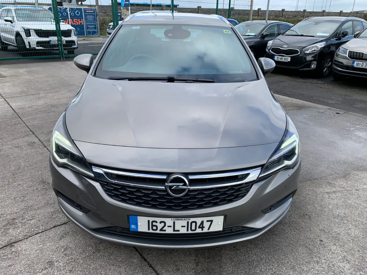 Opel Astra 2016 - Image 1