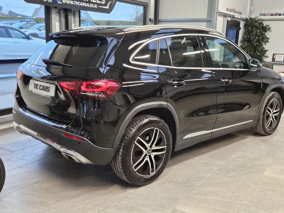 21 MERCEDES-BENZ GLA 200  PROGRESSIVE - Image 2
