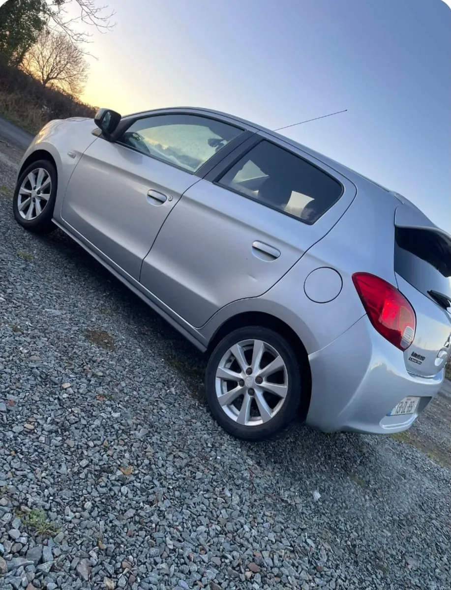 Mitsubishi Space Star 2013 - Image 2