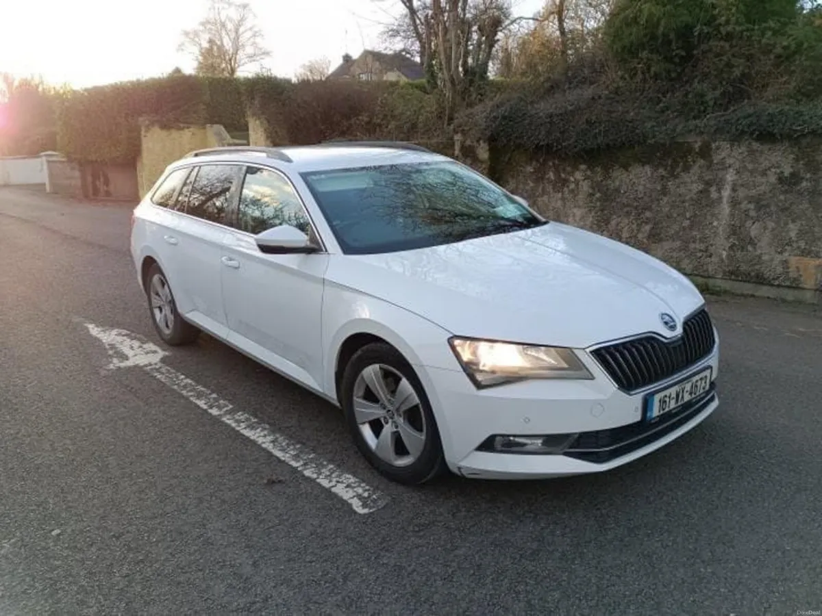 Skoda Superb 2016 - Image 1