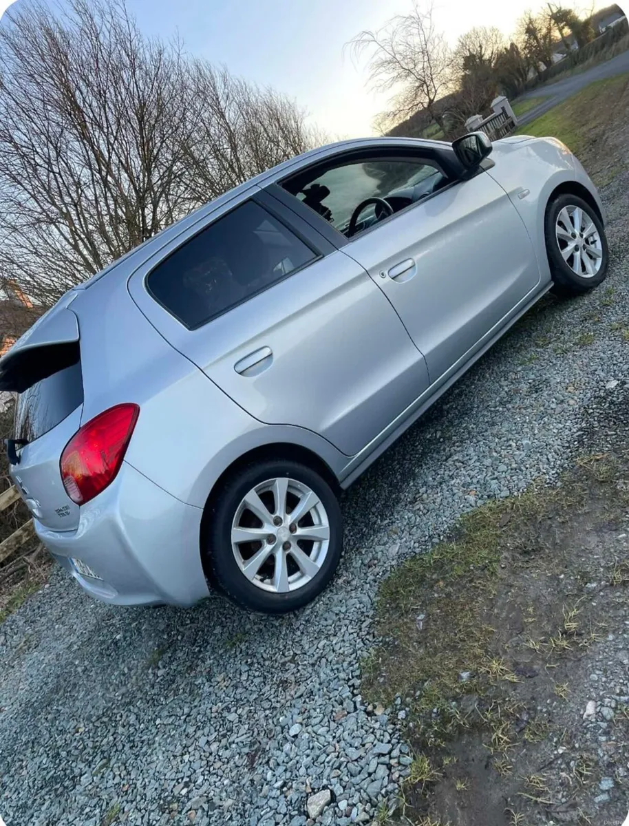 Mitsubishi Space Star 2013 - Image 4