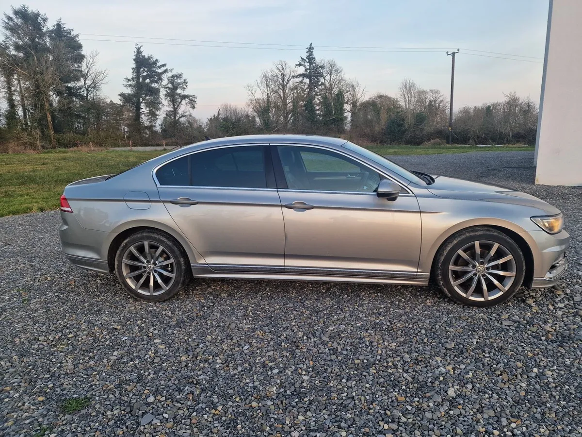 Volkswagan Passat R Line - Image 3