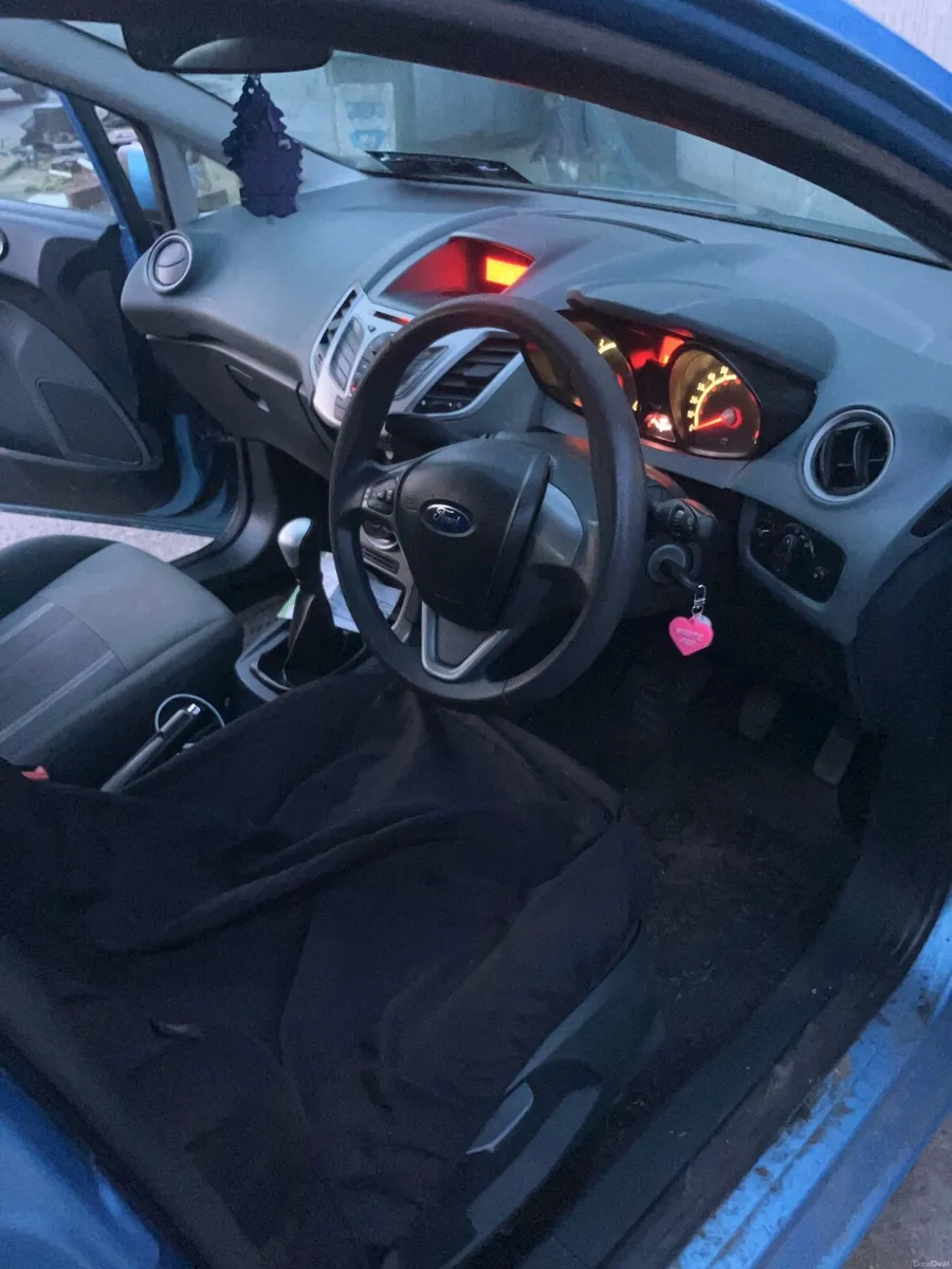 Ford fiesta 1.6 diesel - Image 4