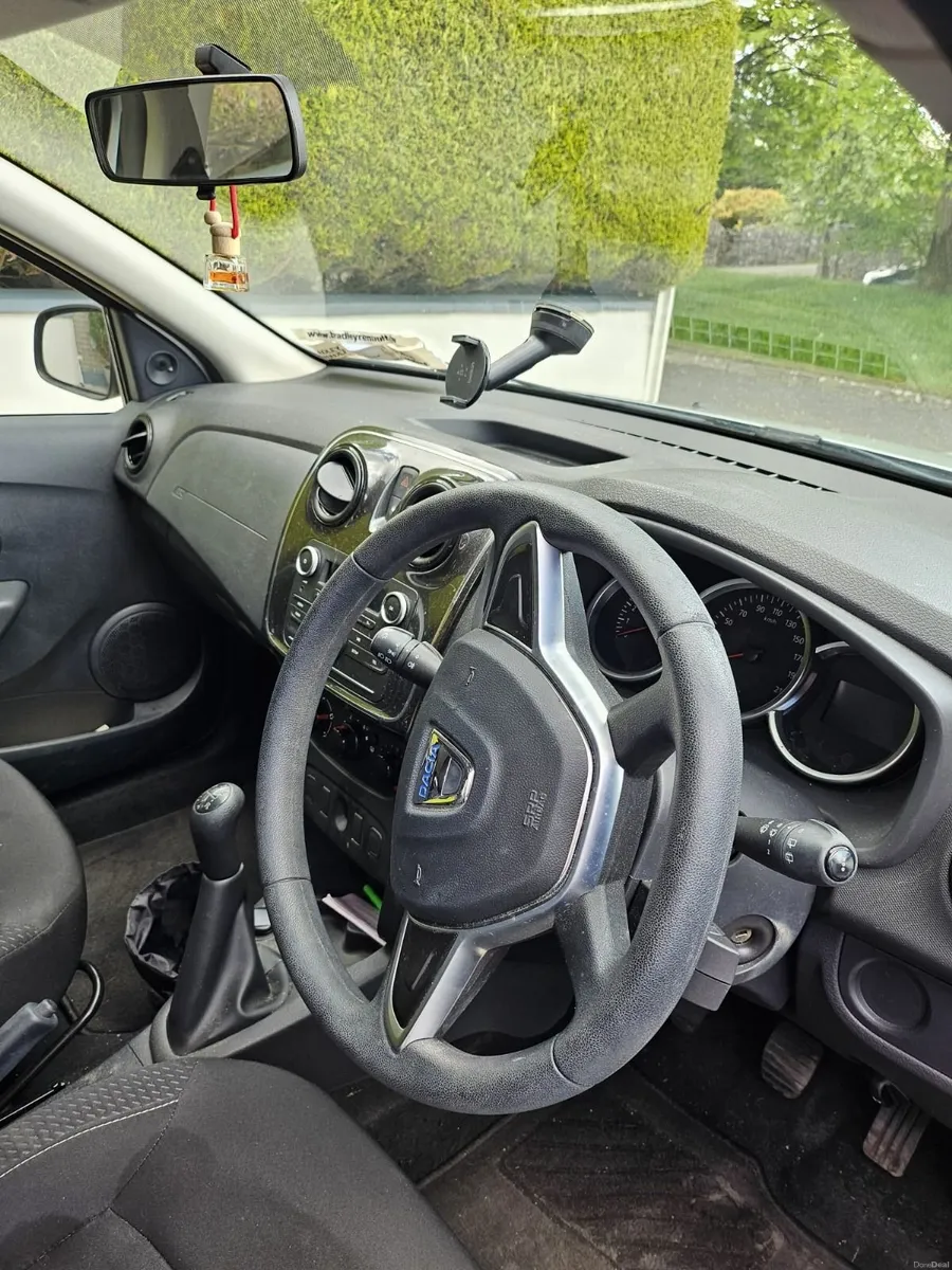 Dacia Sandero 2018 - Image 3