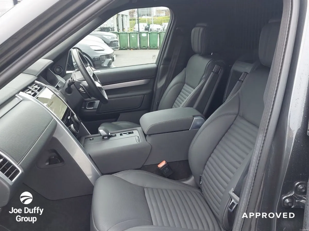 Land Rover Discovery 3.0 D350 DYNAMIC HSE - Image 4