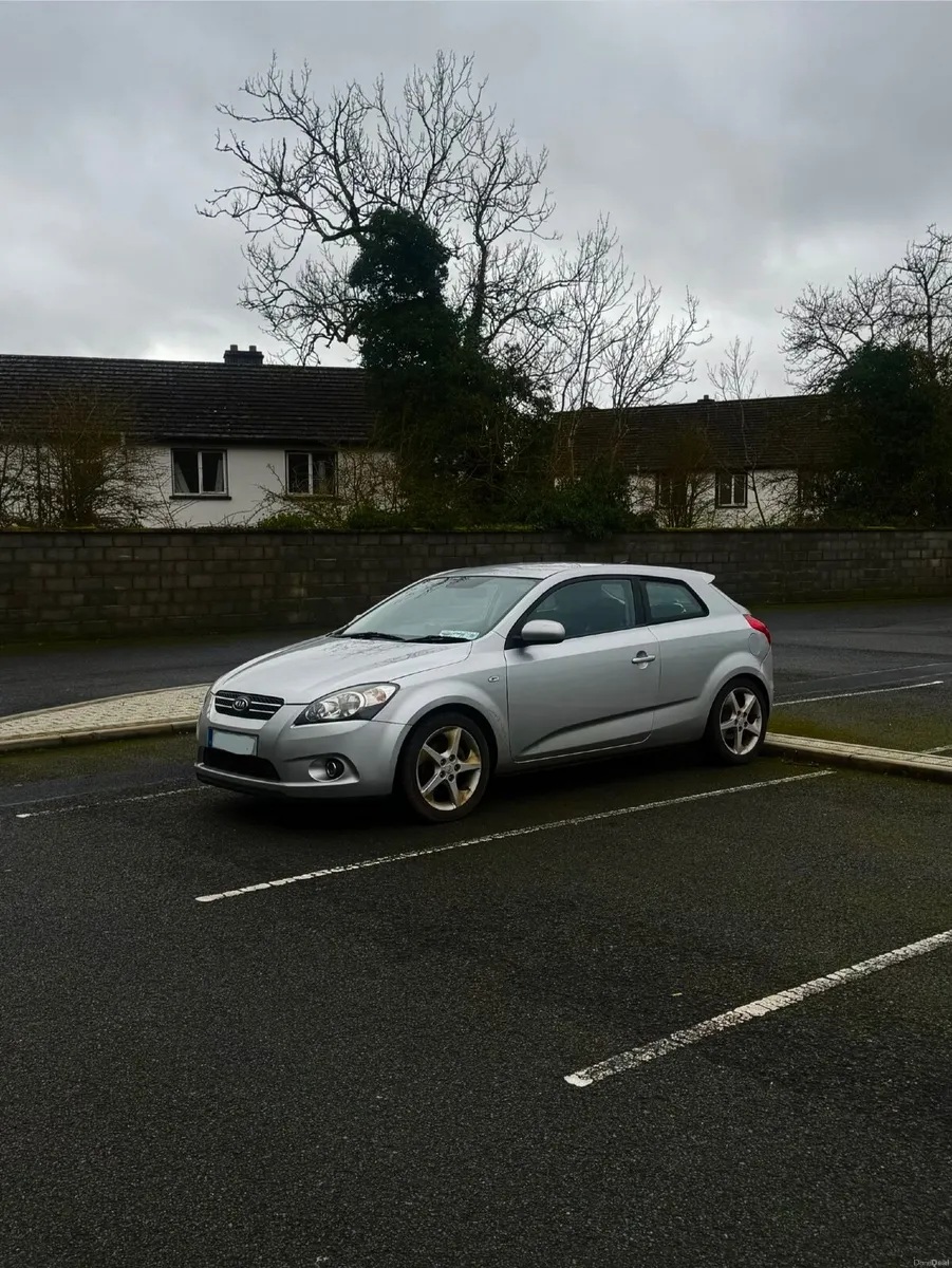 Kia Ceed 2010 - Image 3