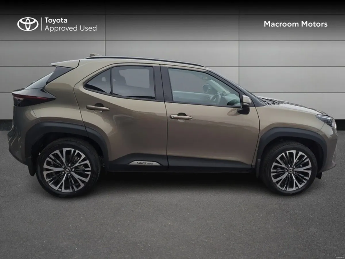 Toyota Yaris Cross YARIS CROSS SOL - Image 3