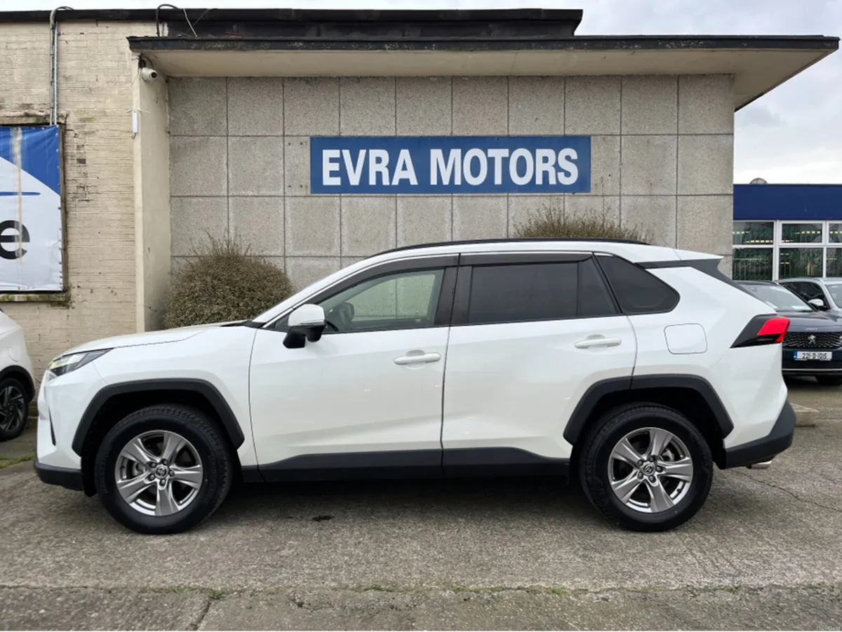 Toyota RAV4 X HYBRID AUTOMATIC 2.5 PETROL //LOW MI - Image 6