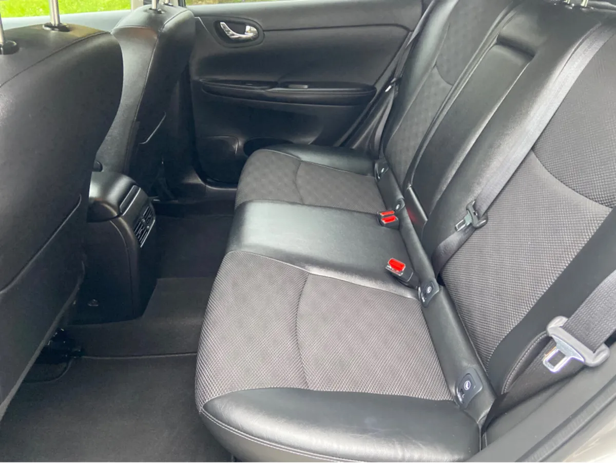 Nissan Pulsar 1.2 DIG-T N-CONNECTA 11 - Image 4