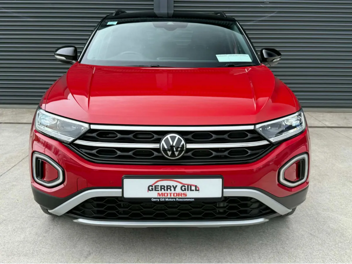 Volkswagen T-Roc STYLE 2.0 TDI MANUAL 6SPEED FWD 1 - Image 2
