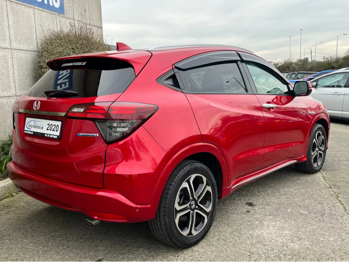 Honda Vezel HRV Z SENSING AUTOMATIC HYBRID 1.5 PET - Image 4