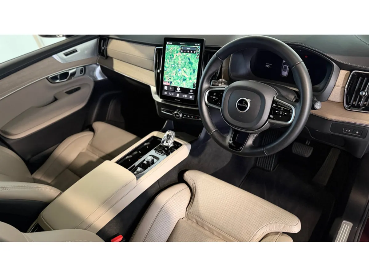 Volvo XC90 ULTRA T8 PHEV AWD AU - Image 3