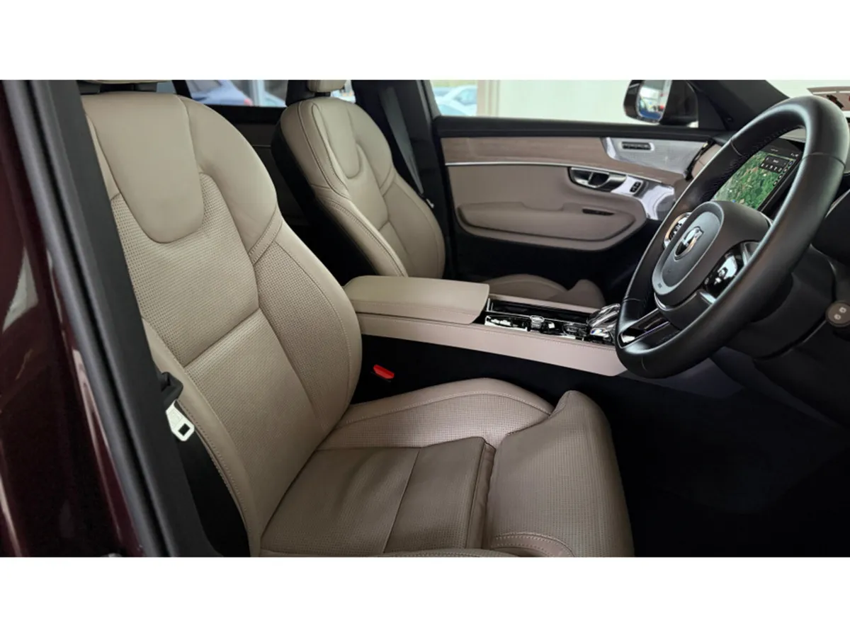 Volvo XC90 ULTRA T8 PHEV AWD AU - Image 4