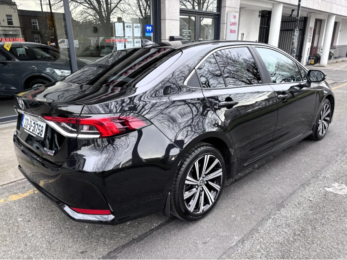 Toyota Corolla HYBRID LUNA SPORT 4DR AUTO - Image 2