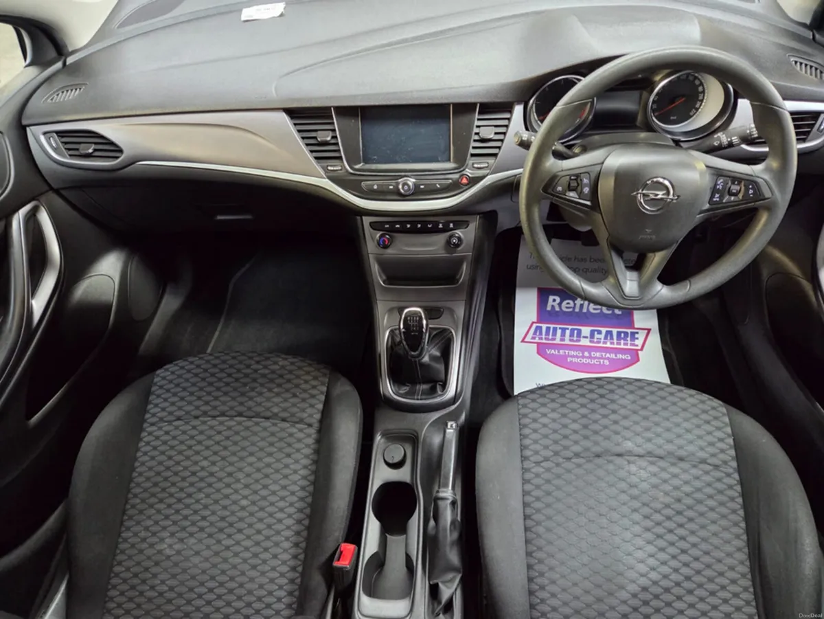 Opel Astra SC 1.6 CDTI 110PS 5DR - Image 2