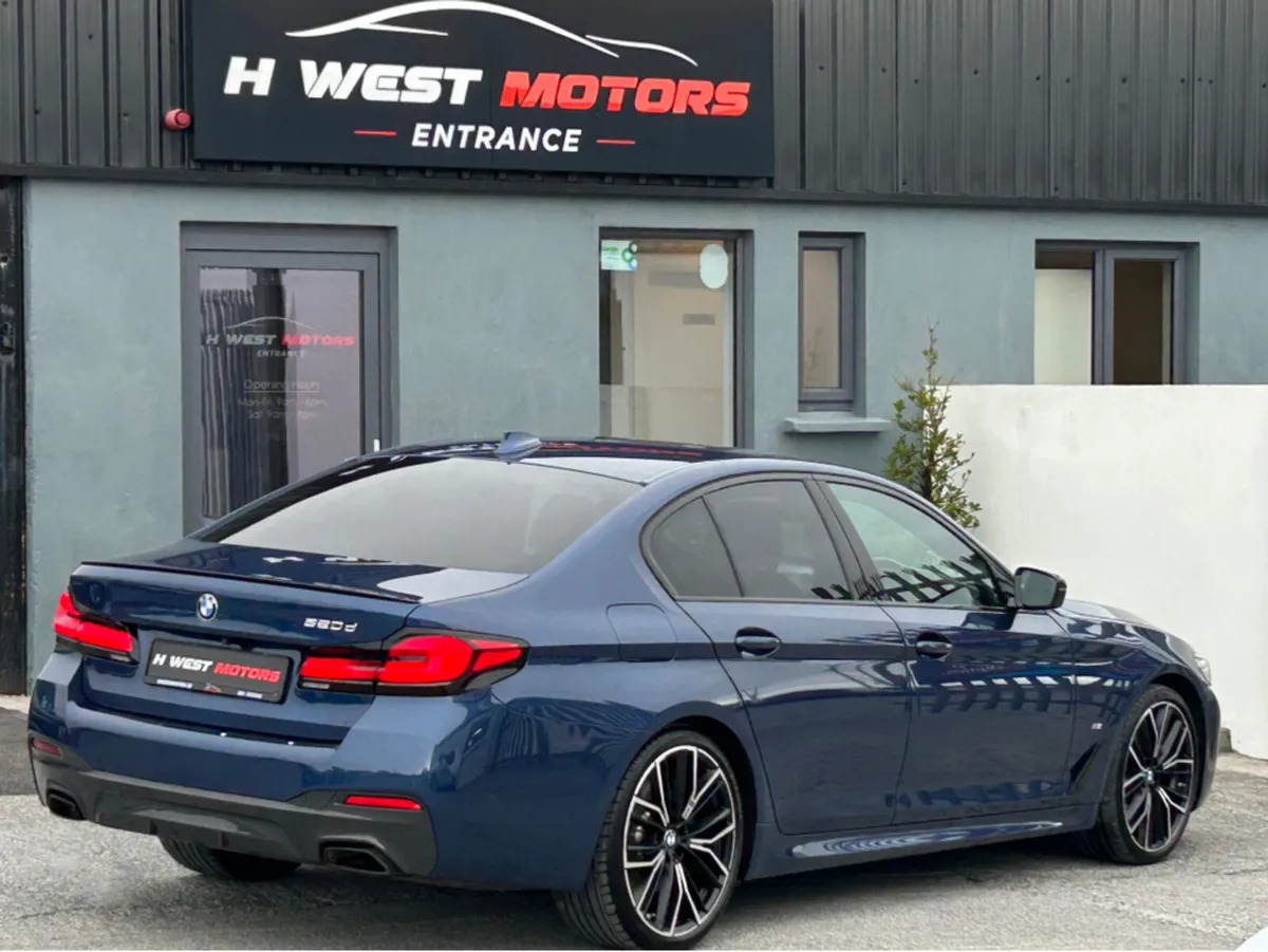 BMW 5-Series D 5SMA 4DR AUTO - Image 3