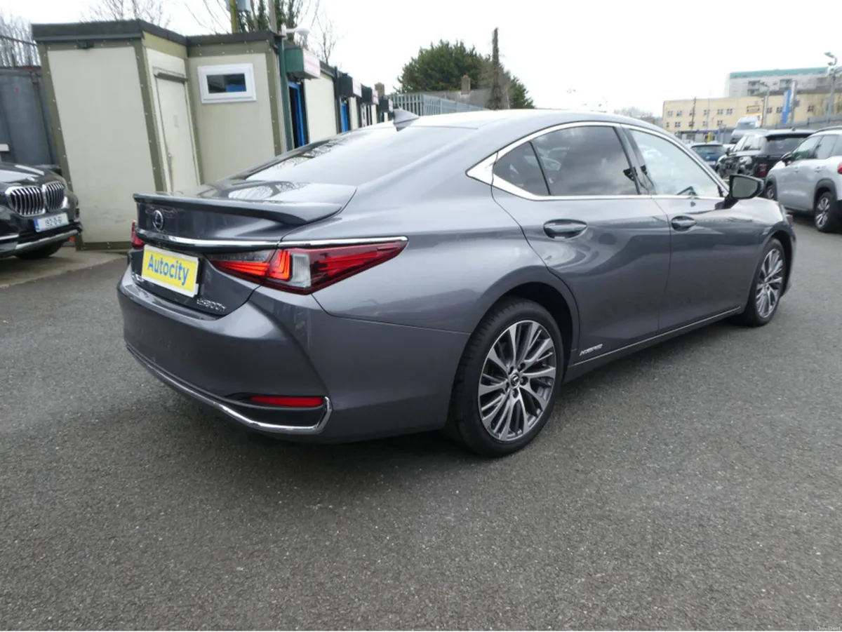 Lexus ES DYNAMICS HYBRID AUTO NCT 5/8/27 - Image 5