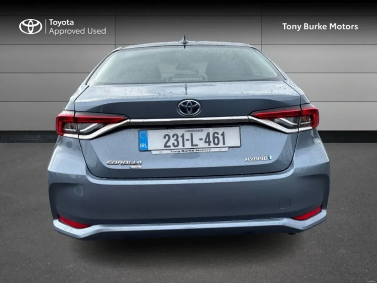 Toyota Corolla - Luna Edition - 1.8 Hybrid - Autom - Image 6