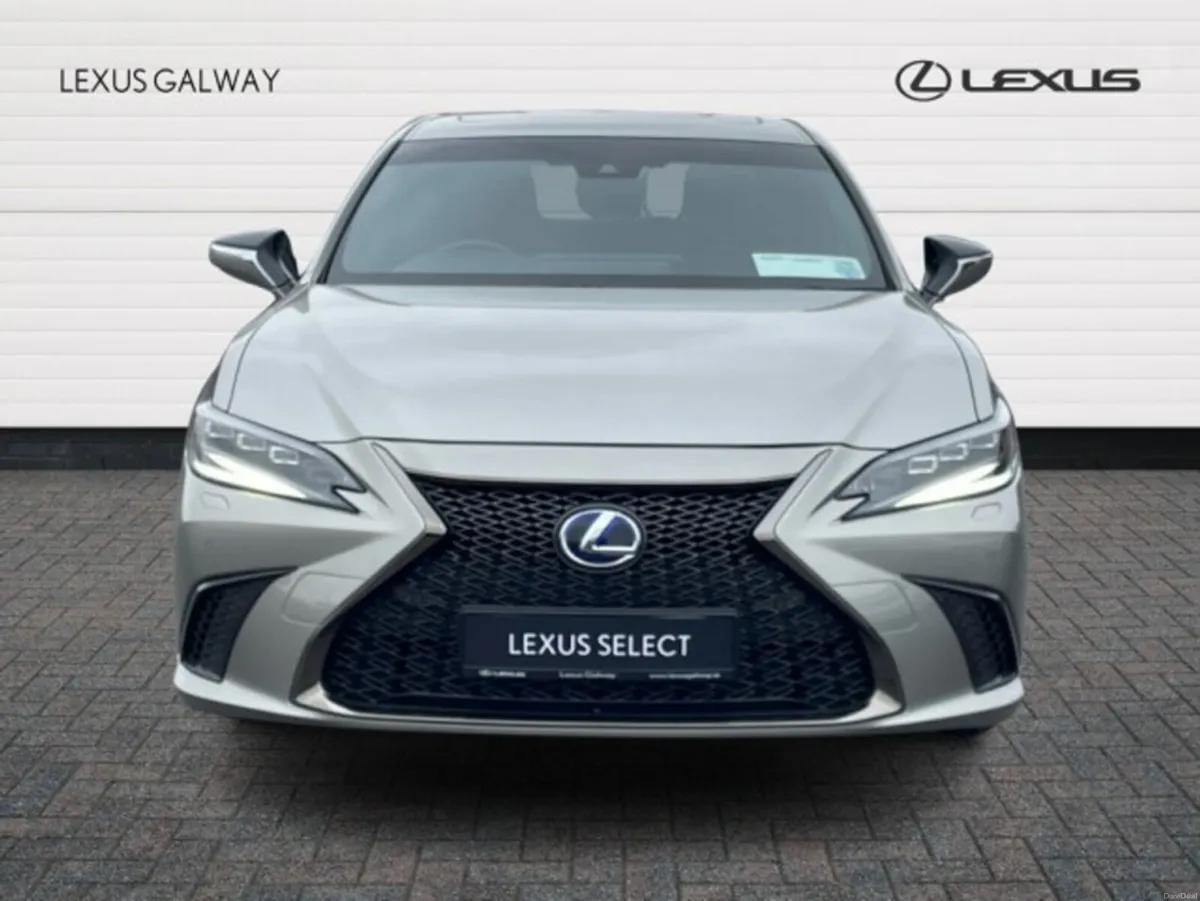 Lexus ES ]F SPORT Auto // Heated Mirrors // Power - Image 4