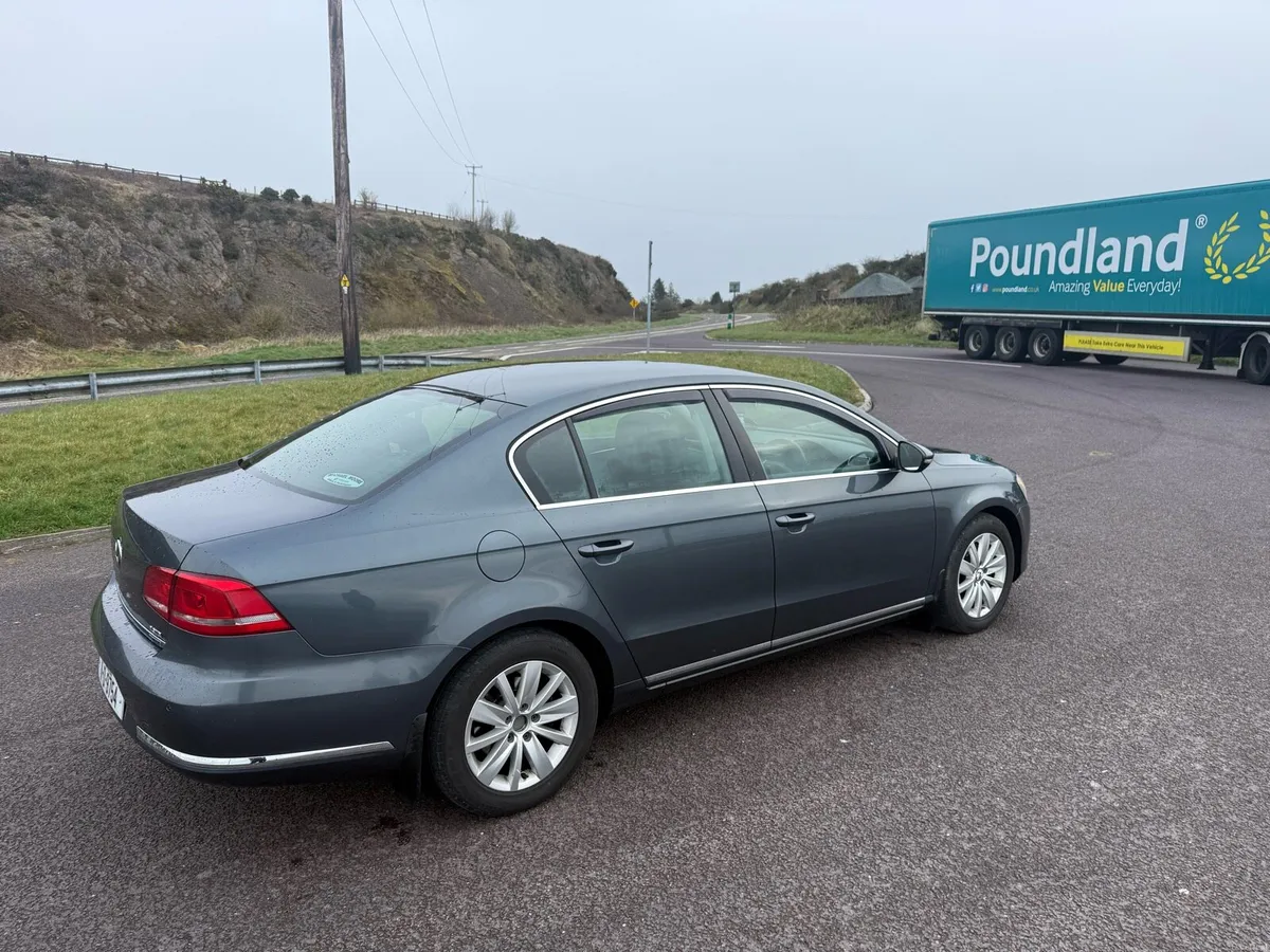 Volkswagon Passat 2.0L automatic highline - Image 4