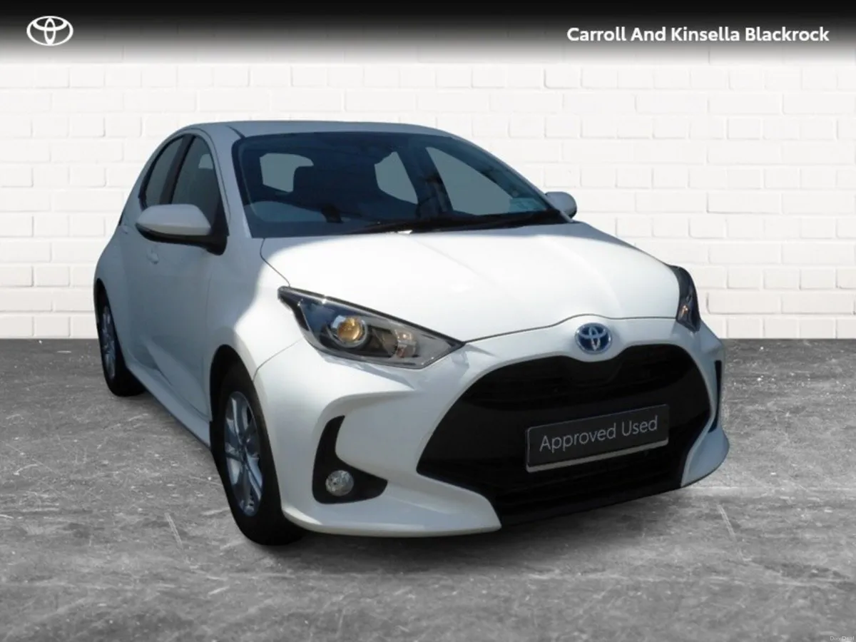 Toyota Yaris Hybrid Luna - Image 1