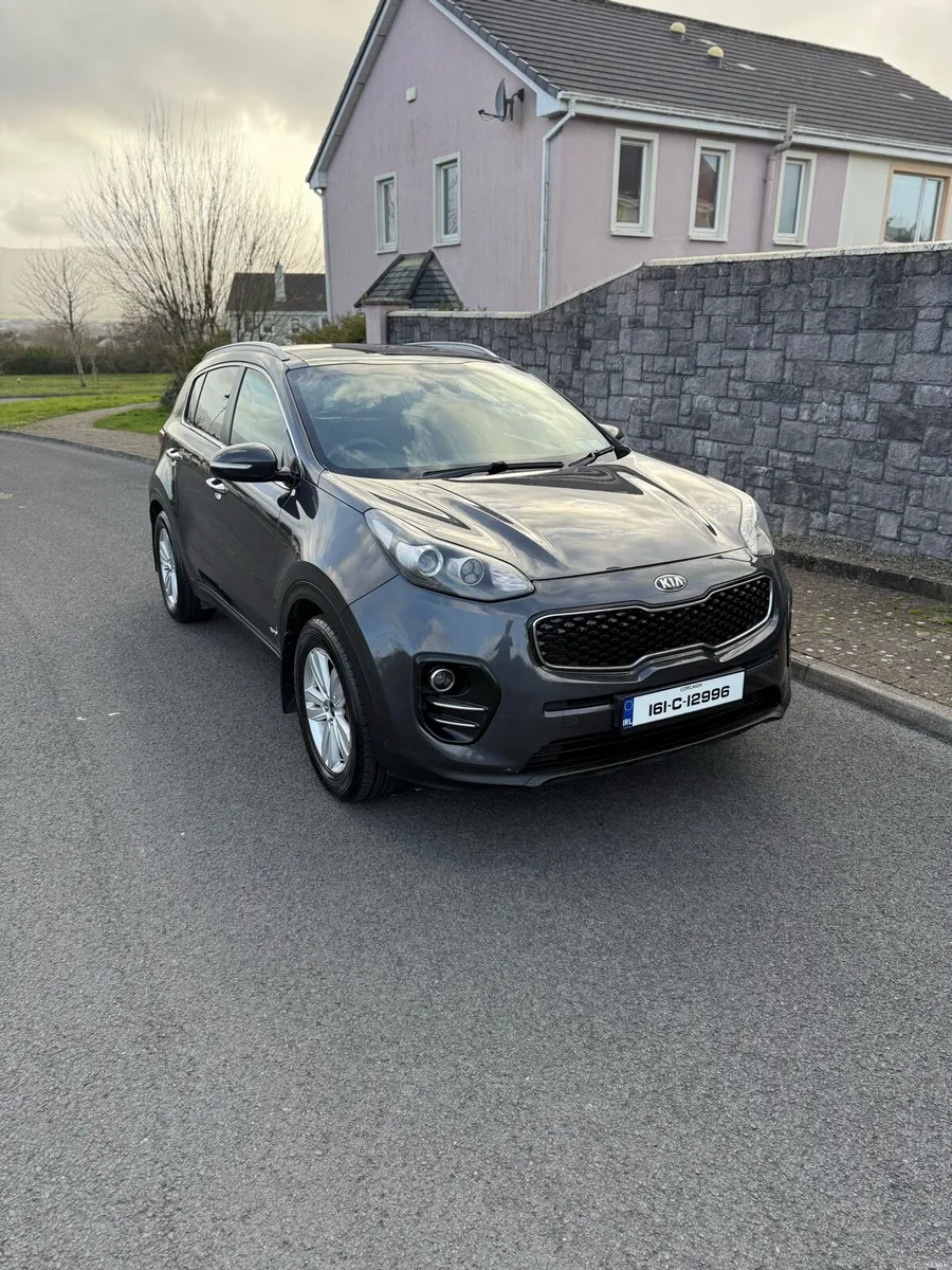 2016 Kia Sportage AWD - Image 1