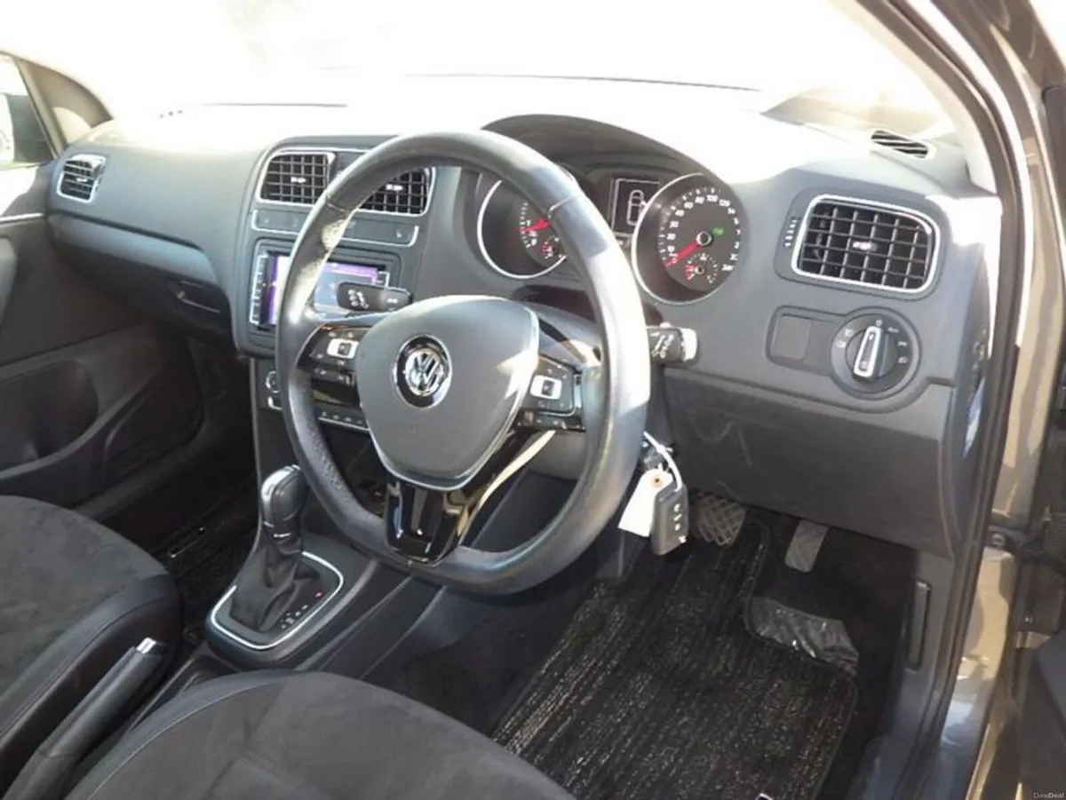 Volkswagen Polo 1.2 TSI HighLine Meister - Image 3