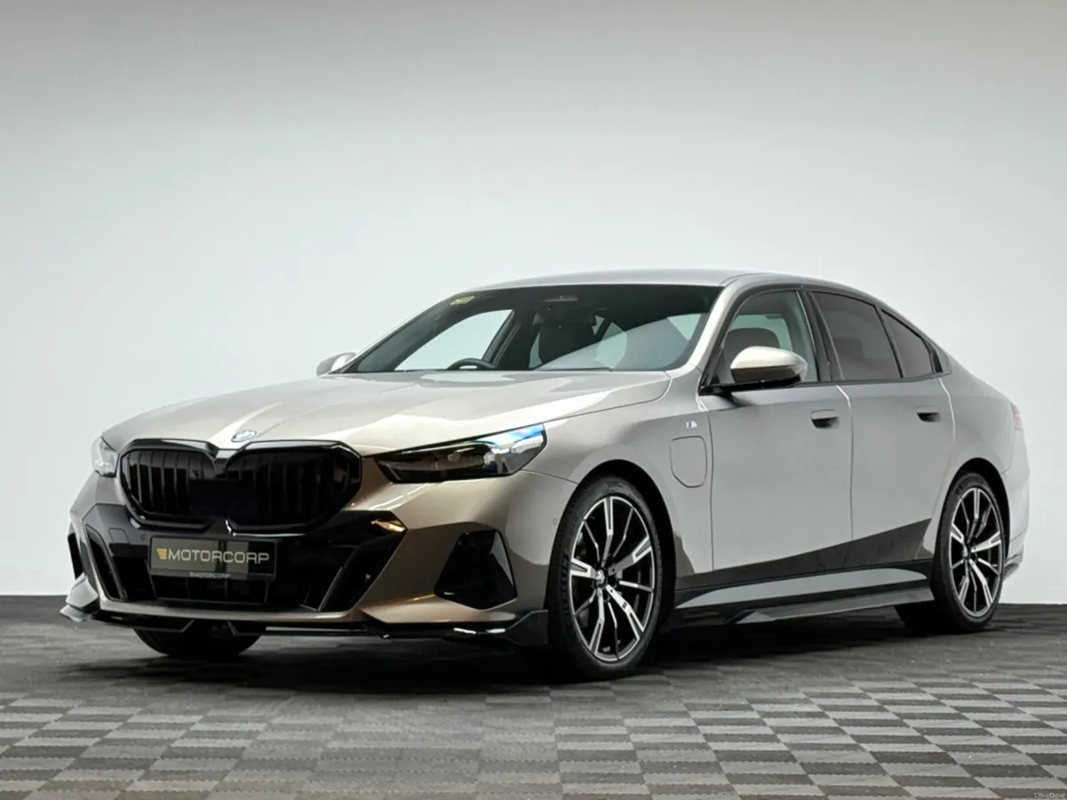 BMW 5-Series 530E M SPORT - Image 3