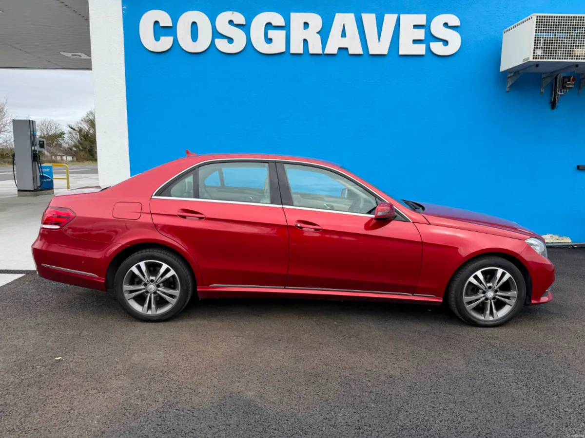 Mercedes-Benz E-Class E 200 Bluetec Avant 4DR Auto - Image 2