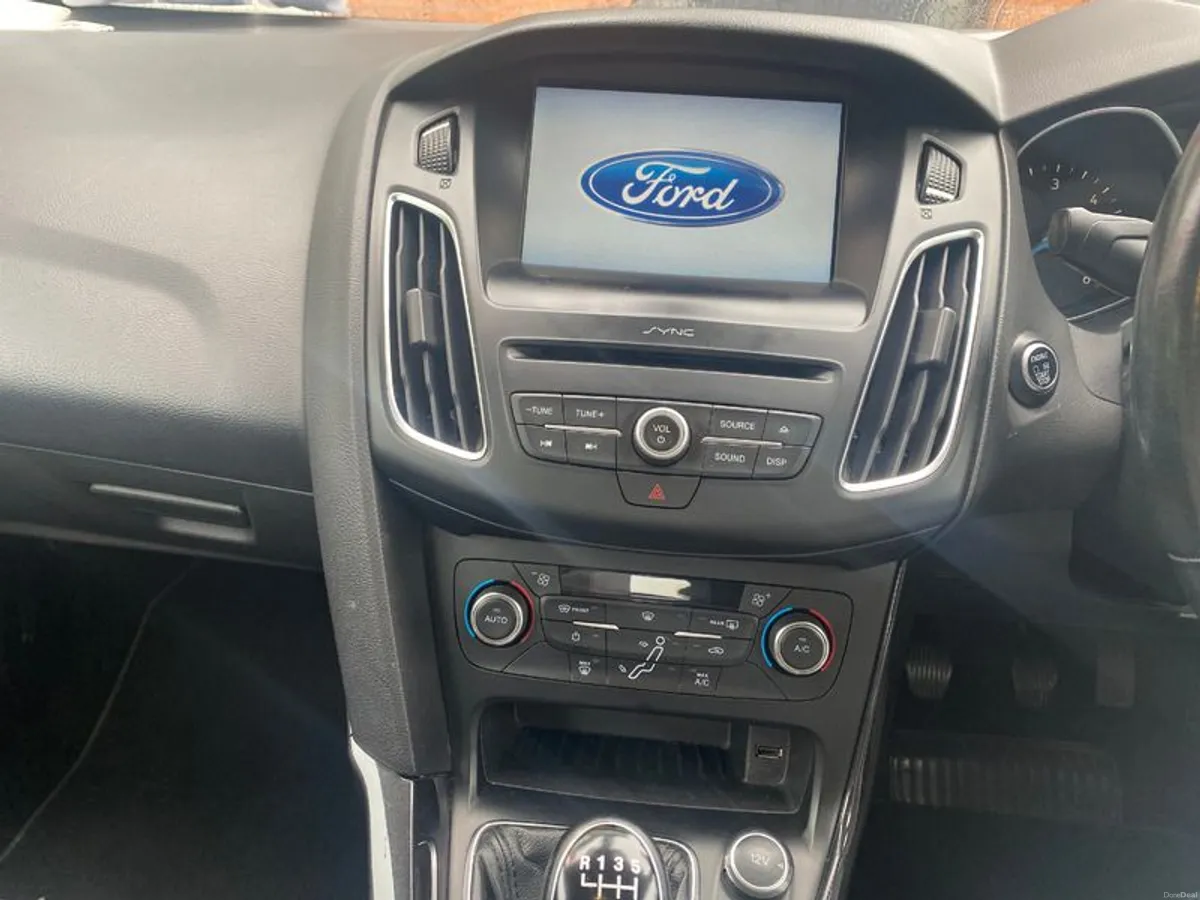 2016 Ford Focus Titanium 1.5TDCi - Image 3