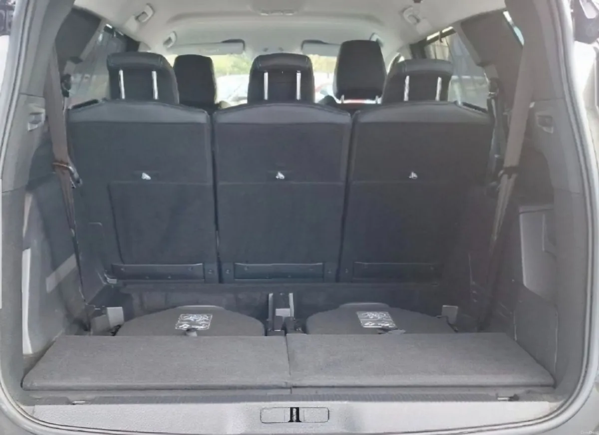 Peugeot 5008 2021 Automatic - Image 3