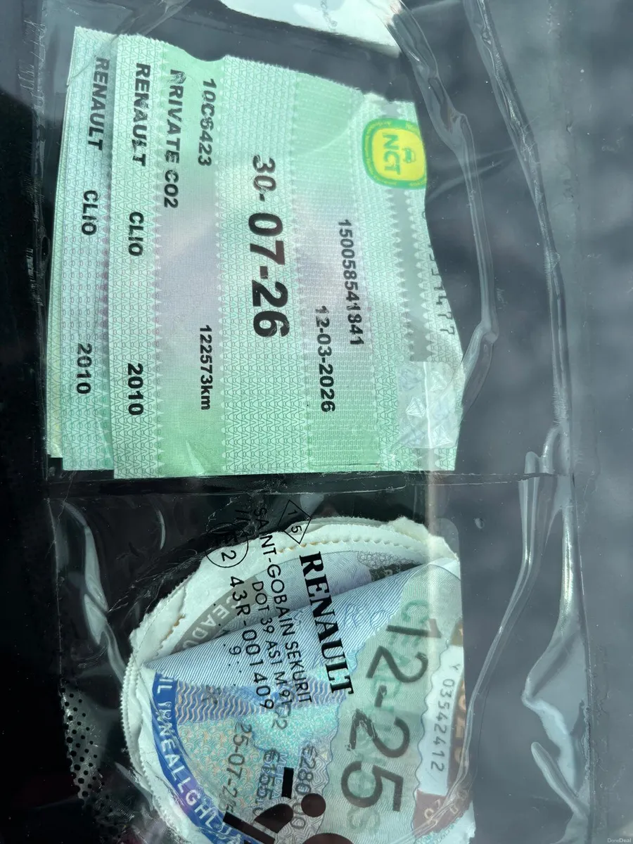 Renault Clio 2010  PETROL  1.2  TRADE  SALE - Image 4