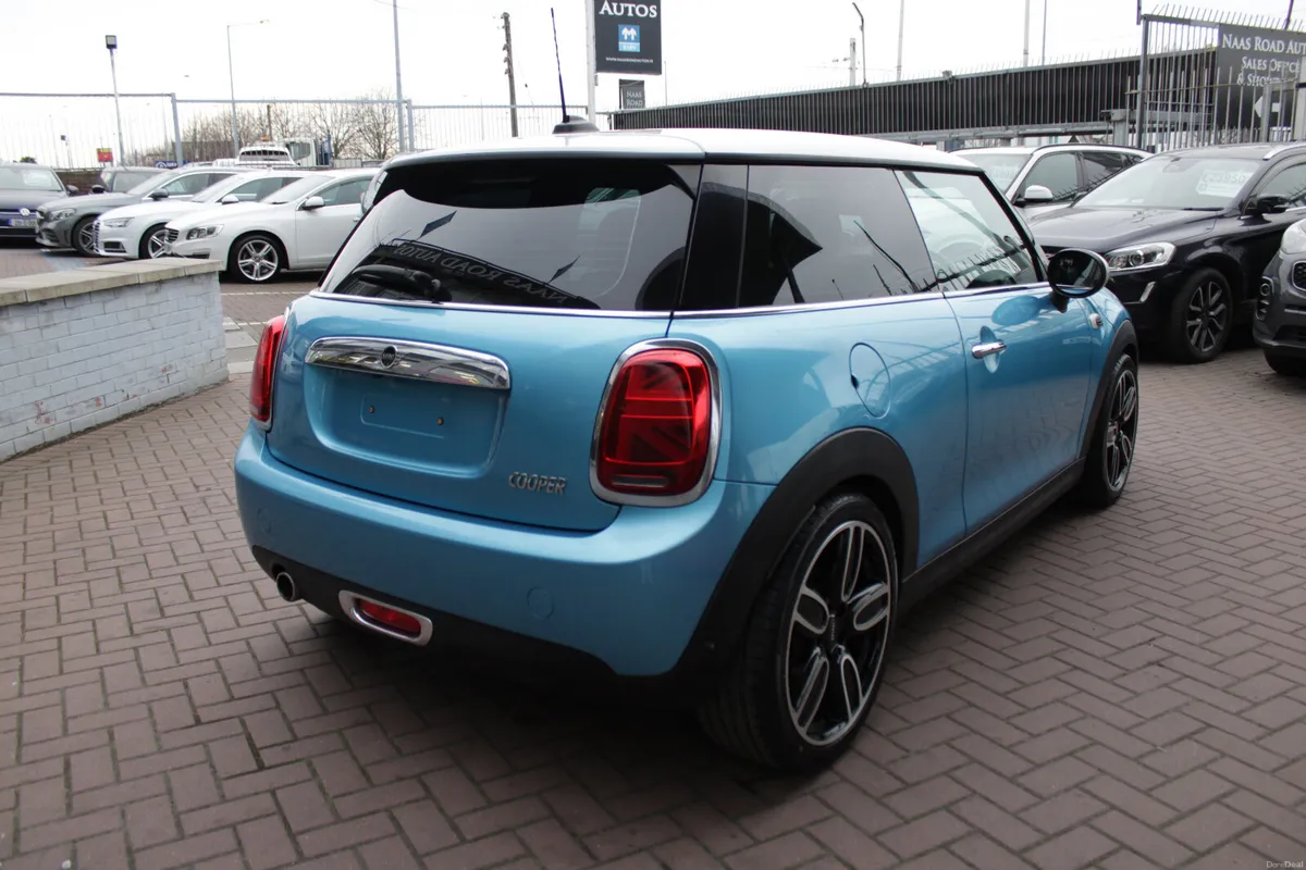2018 MINI COOPER 5DR HATCHBACK AUTO - Image 4