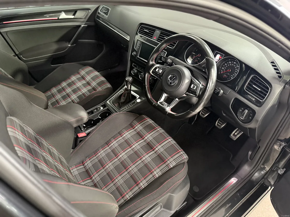 Volkswagen Golf 2016. 2.0TDI.  PERFORMANCE - Image 4