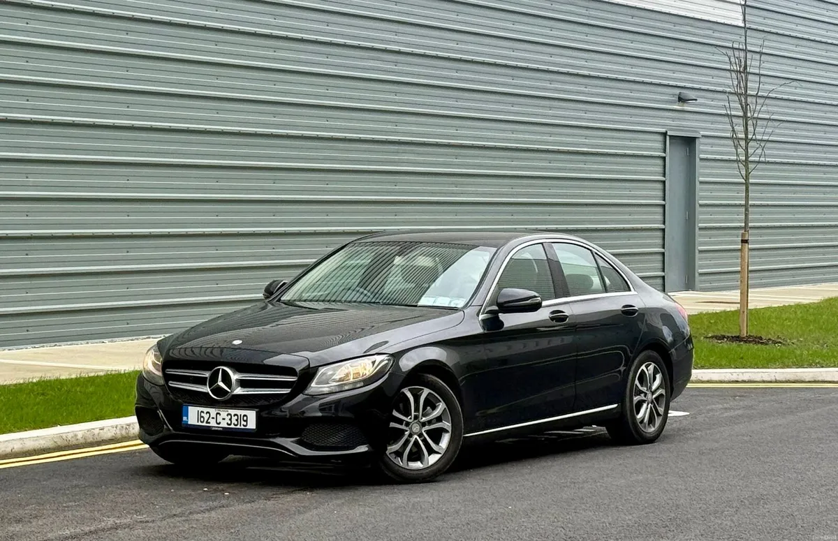 Mercedes Benz Perfect condition 👌 Automatic - Image 1
