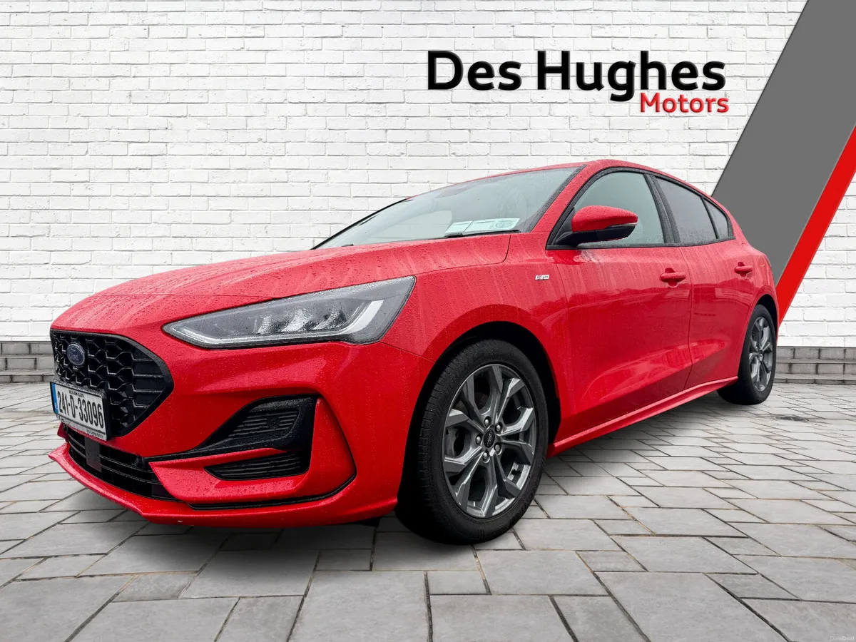 Ford Focus 2024 St-Line Winter Pack - Image 3