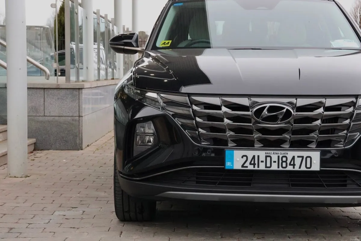Hyundai Tucson 2WD Executive Plus HEV STG Auto - Image 4