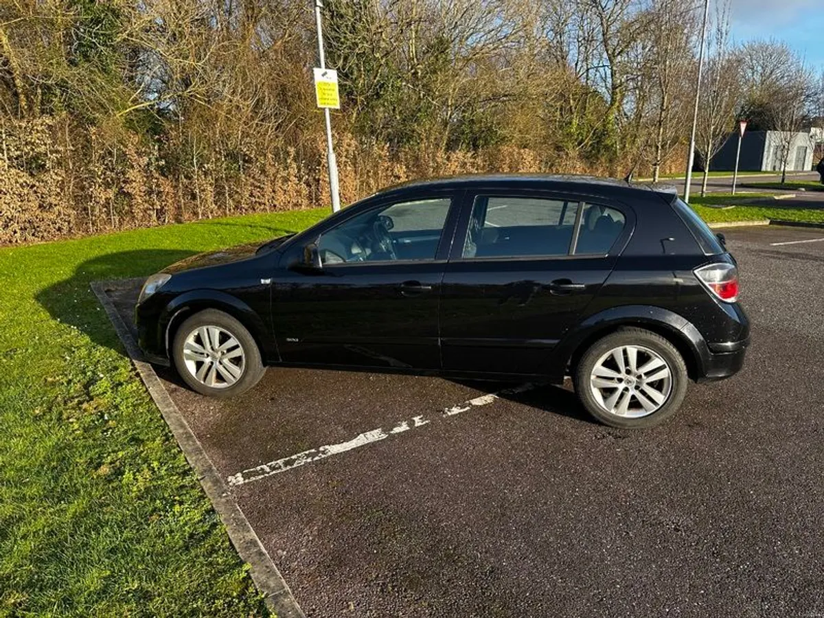 2010 Vauxhall Astra - Image 2