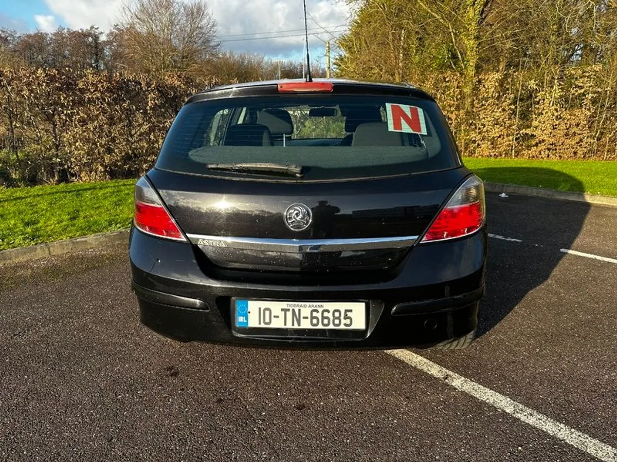 2010 Vauxhall Astra - Image 4