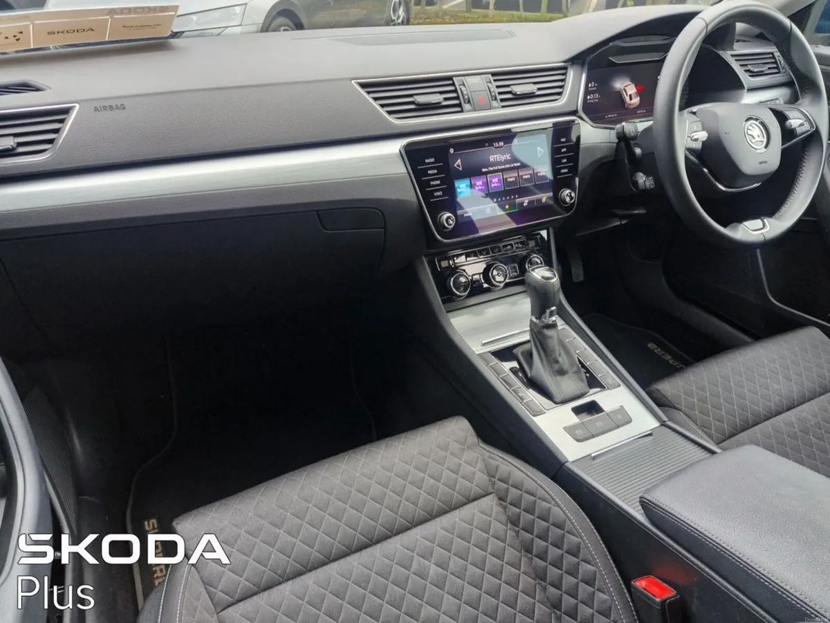 Skoda Superb (43) SUPERB AMBITION 2.0TDI 150HP DSG - Image 4