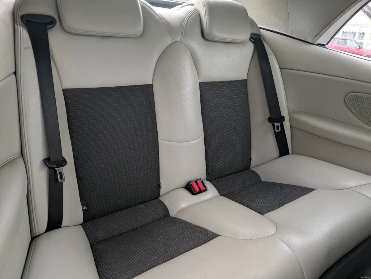 Saab 93 convertible - Image 4