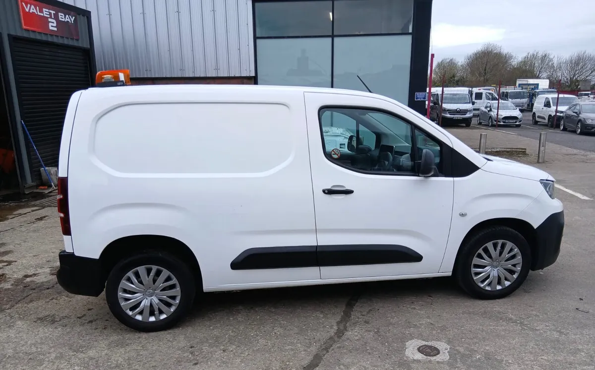 Peugeot Partner Professional L1h1 2019 - Image 2