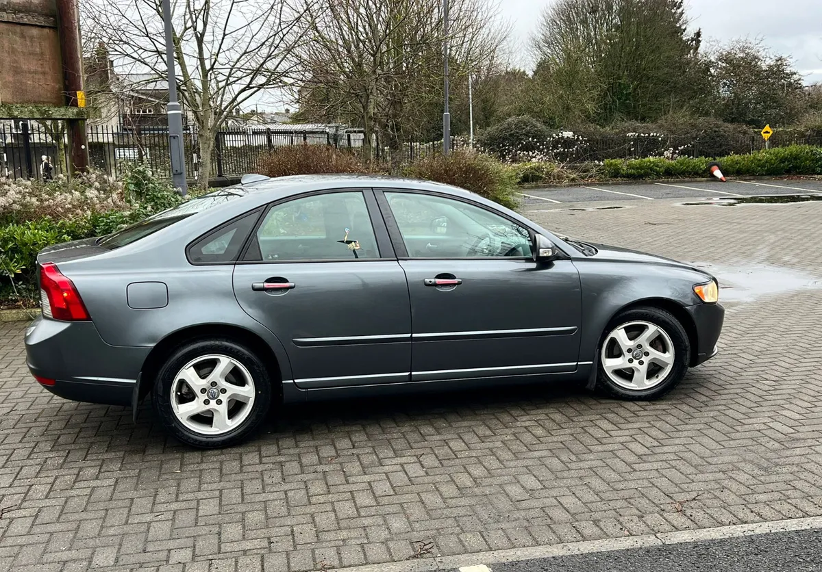 Volvo S40 2011 1.6 Diesel new nct 7/26 tax 3/26 - Image 3