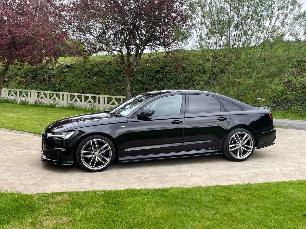 Audi A6 Sline Black Edition*low miles* many extras - Image 5