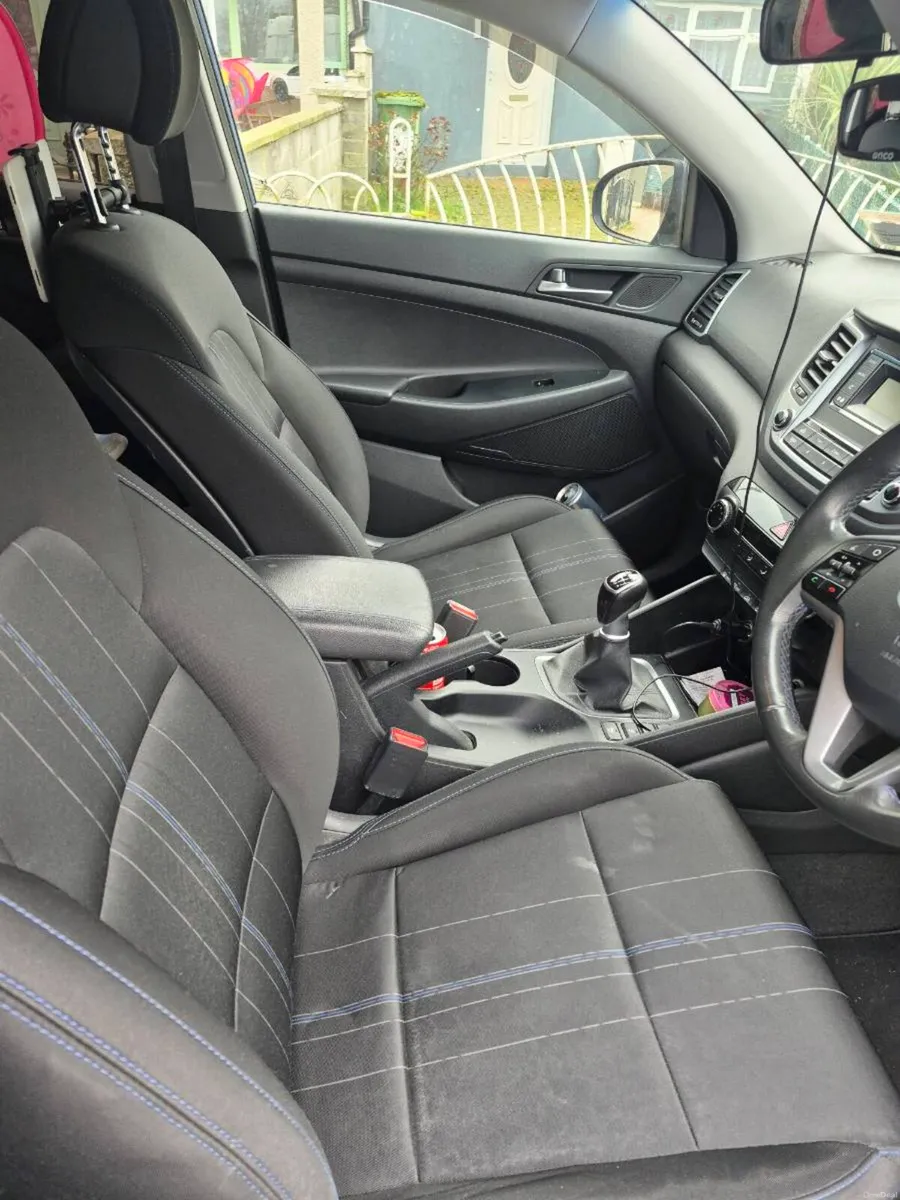 Hyundai tucson - Image 3