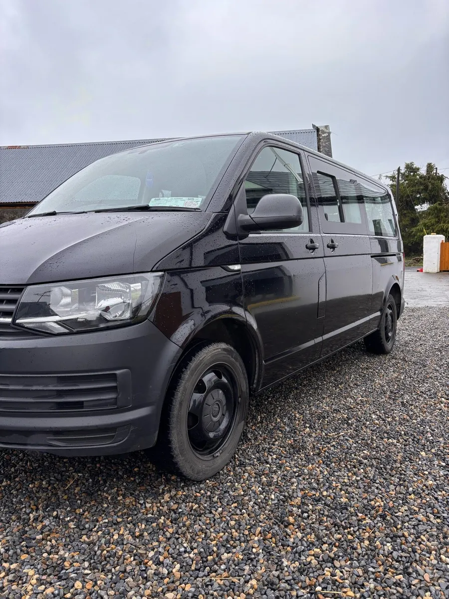 Volkswagen Transporter shuttle 9 seater LWB DSG - Image 2