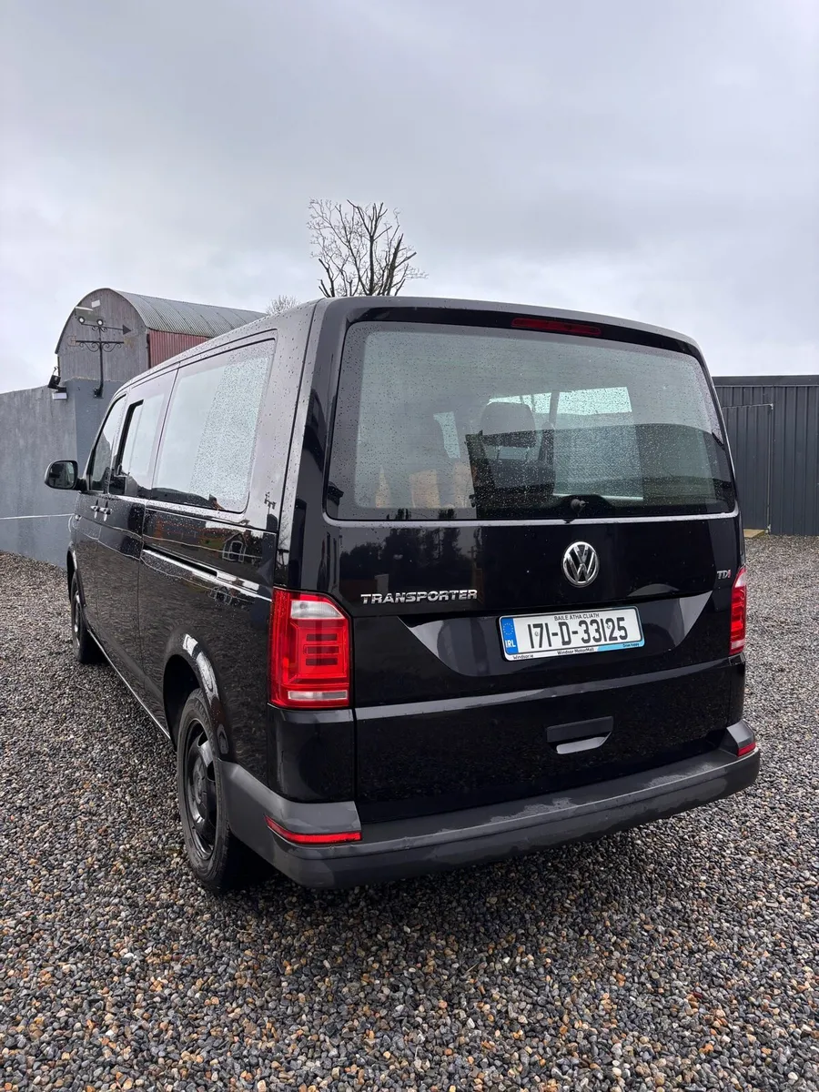 Volkswagen Transporter shuttle 9 seater LWB DSG - Image 4