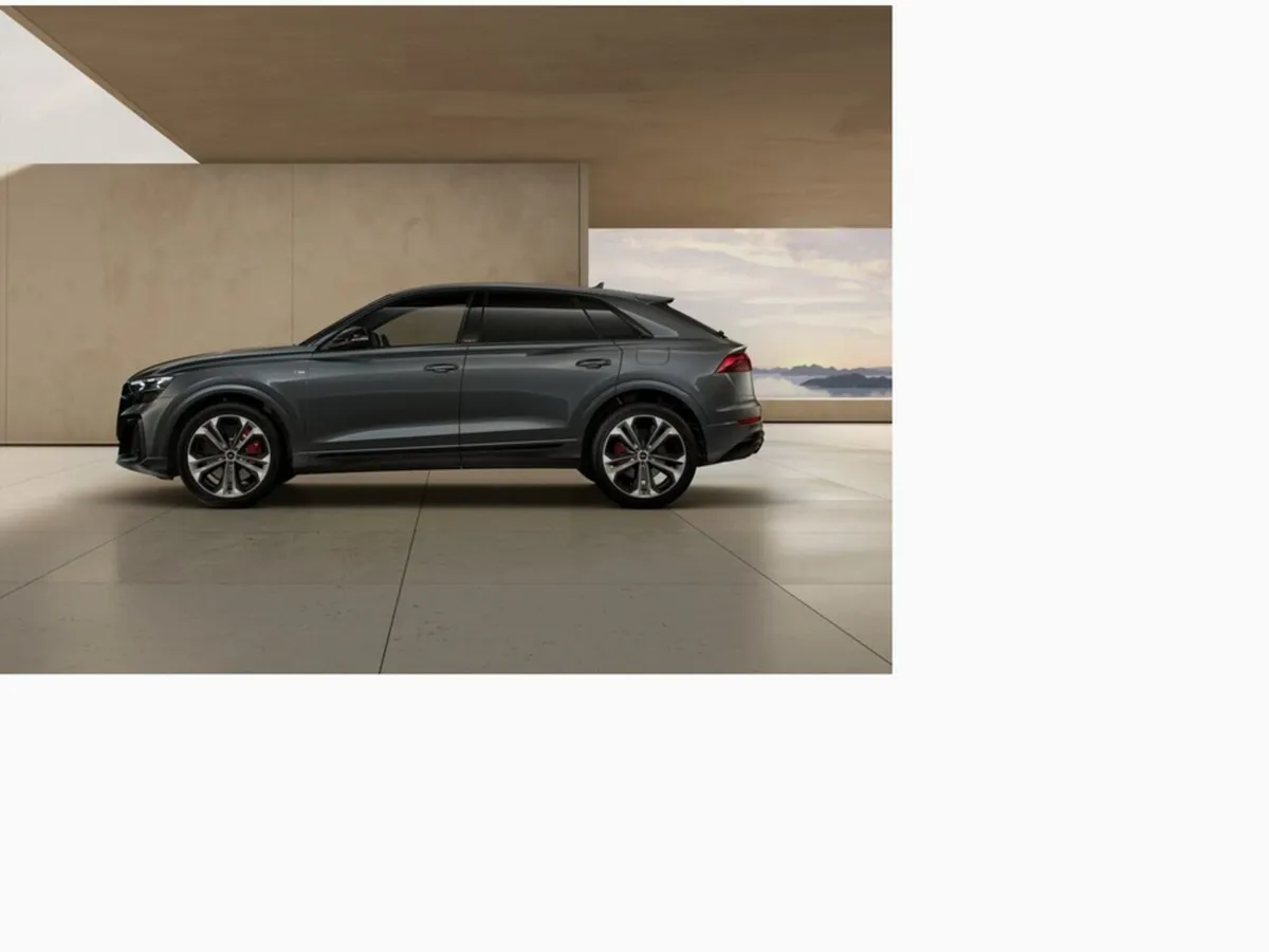 Audi Q8 Q8 SUV 60 TFSIE Q COMP 490PS - Image 2