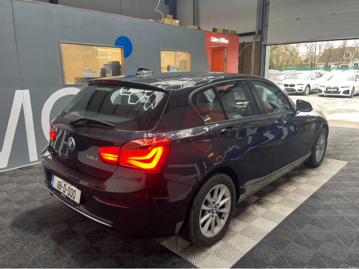 BMW 1-Series 2018 BMW 118D STYLE 2.0 AUTOMATIC / C - Image 4