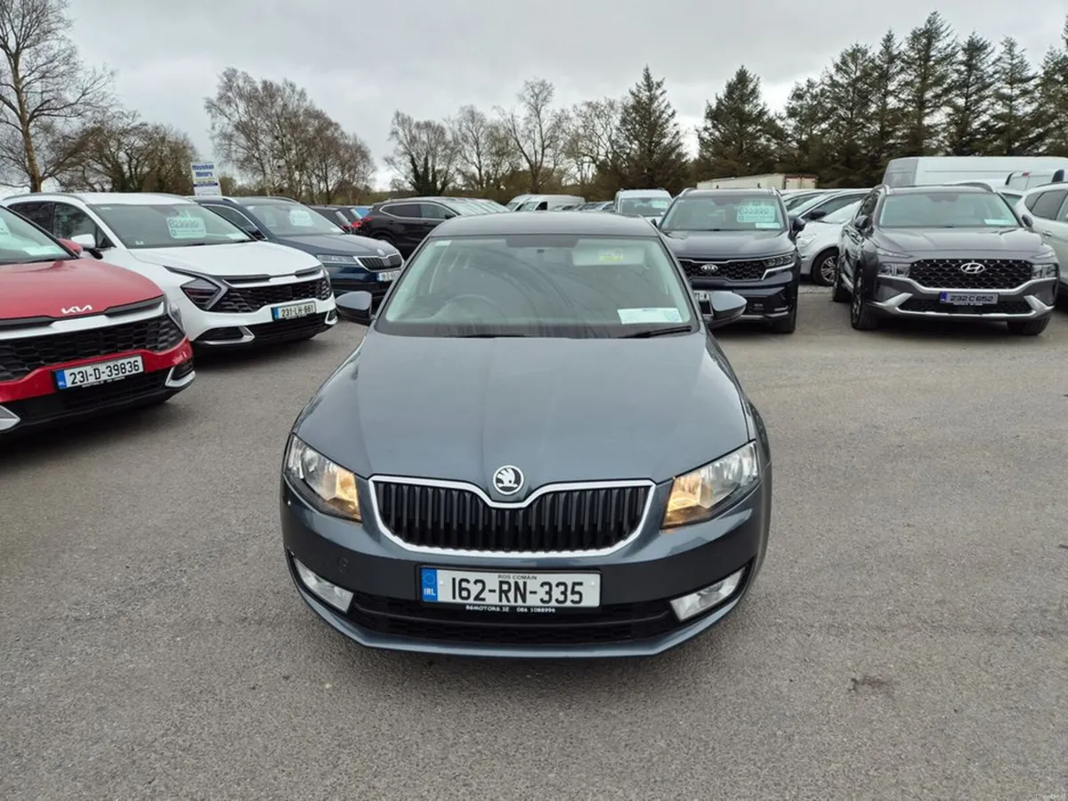 Skoda Octavia Ambition 1.6tdi 110HP 4DR - Image 4